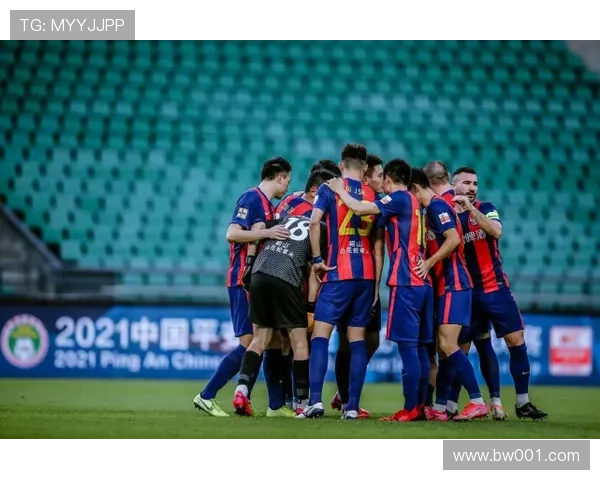 药厂球迷助威激励球队面对拜仁